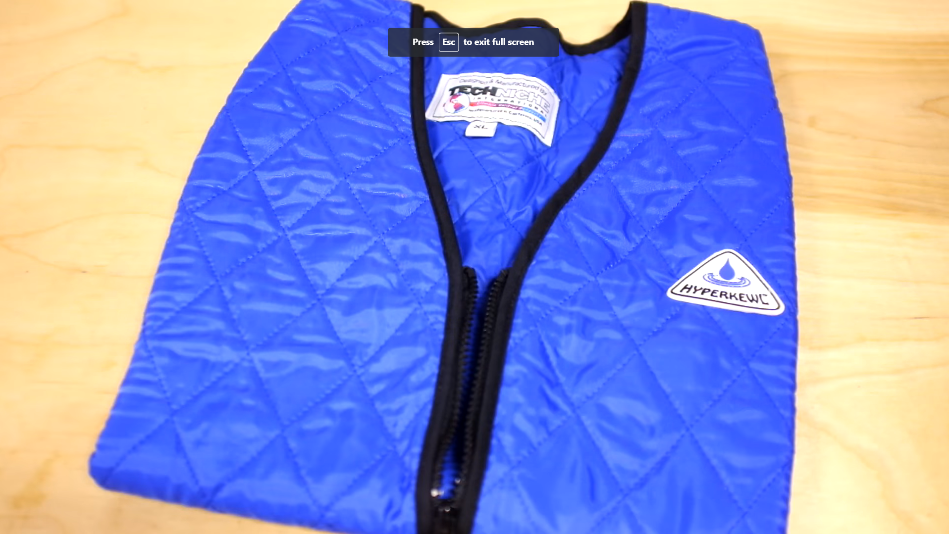 Evaporative cooling vest